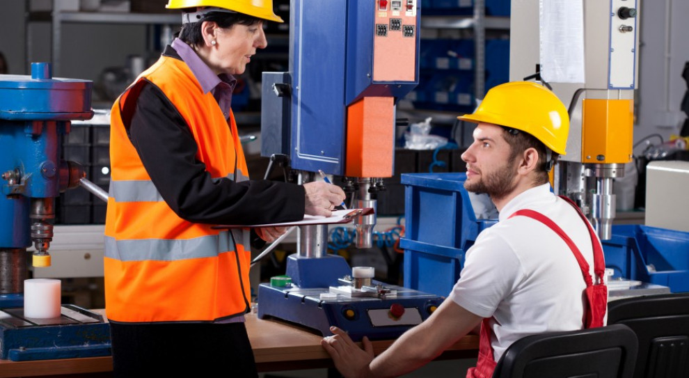 Według raportu płacowego AG Test HR, wynagrodzenia na inżynieryjnych stanowiskach produkcji rosną., /fot. mat.pras. Ile zarabia inżynier procesu, kierownik produkcji i inżynier materiałoznawca, a ile ich szefowie?