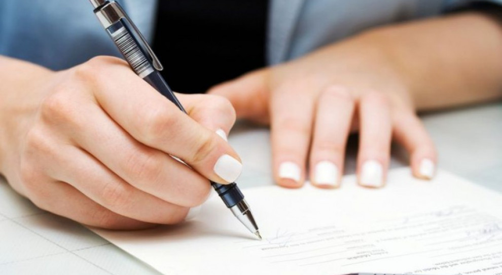 rząd chce wspierać firmy, które podwyższą pensje i przyjmą na umowę o pracę. /fot. fotolia Rząd szykuje zmiany: Ulgi dla pracodawców za etat i wyższe wynagrodzenia