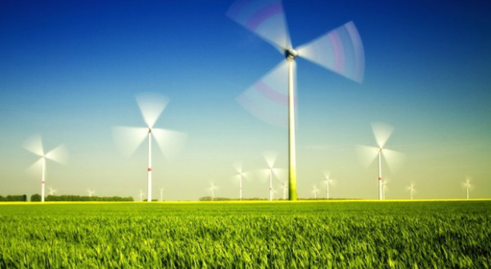 Pracę przy nowopowstających obiektach w branżach biogazu, wiatrowej czy energetyki słonecznej znajdą zarówno projektanci, posiadający wiedzę na temat specyfiki danej inwestycji, jak i osoby do prac wykonawczych. Poszukiwani będą m.in. spawacze, monterzy, budowlańcy oraz pracownicy nadzoru budowlanego. Fot. fotolia Nawet 7 tys. miejsc pracy dla inżynierów w sektorze energii odnawialnej