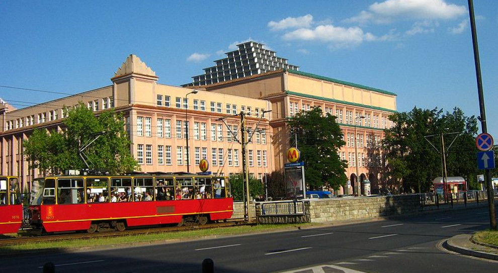 Pierwsze miejsce w Rankingu MBA Perspektywy 2015 zajęły studia Canadian Executive MBA (CEMBA) prowadzone przez Szkołę Główną Handlową w Warszawie (Szkoła Główna Handlowa, fot.wikipedia.org/Panek/CC BY 3.0) Ranking, najlepsze studia MBA w Polsce: Szkoła Główna Handlowa na pierwszym miejscu