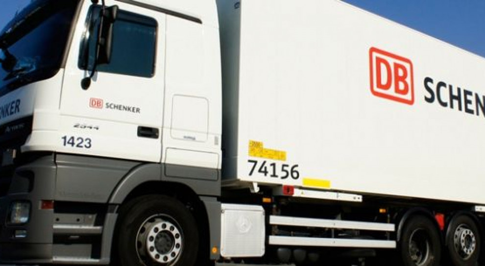 W trakcie płatnego stażu w DB Schenker Logistics uczestnicy otrzymują dostęp do wszystkich świadczeń przysługujących pracownikom, np. dofinansowanie prywatnej opieki medycznej oraz zajęć sportowo-rekreacyjnych. Fot. dbschenker.com 90 proc. stażystów zostało w DB Schenker Logistics