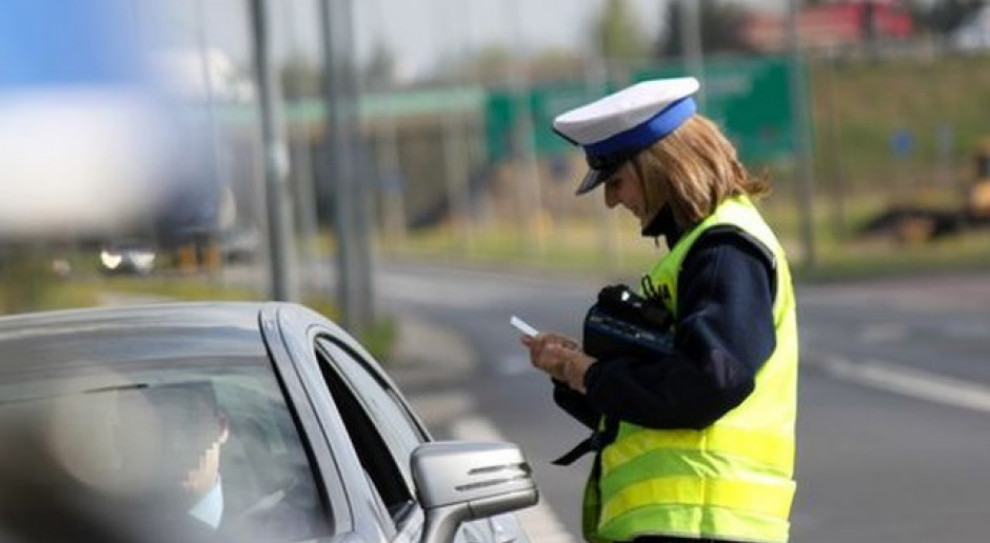 Aktualne kwoty podwyżek wyniosą: 202 zł dla policjantów, 203 zł dla strażników granicznych, 210 zł dla funkcjonariuszy BOR i 198 zł dla strażaków. Fot. Policja.pl MSWiA: Podwyżki dla funkcjonariuszy będą wyższe