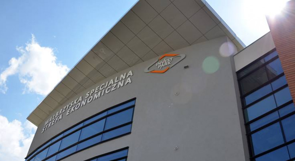 wśród największych inwestorów są koncerny - m.in. Bombardier Transportation Poland, Gestamp, Kayser Automotive Systems, Cedrob, Mondelez International, Electrolux (fot. Facebook) Nawet tysiąc nowych miejsc pracy na Dolnym Śląsku