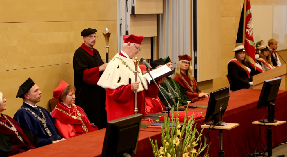 Zmienić może się model finansowania wyższych uczelni. (Fot. : www.poznan.uw.gov.pl) Dziś za każdego studenta uczelniom płaci się tyle samo. To może się skończyć