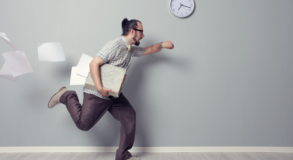 Zamiast przeglądać setki CV, HR-owcy umawiają się z kandydatami na... randki rekrutacyjne. (Fot. Shutterstock) Speed recruitment, czyli randki rekrutacyjne w 15 minut