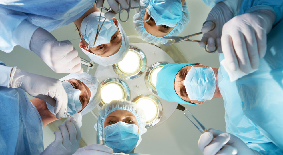 Jednym ze sposobów na zwiększenie liczby lekarzy w Polsce, zdaniem RPP, powinno też być zatrzymanie w kraju lekarzy po odbytej rezydenturze. (Fot. shutterstock) Rezydentura do odpracowania w kraju? Minister zdrowia tego nie rozważa