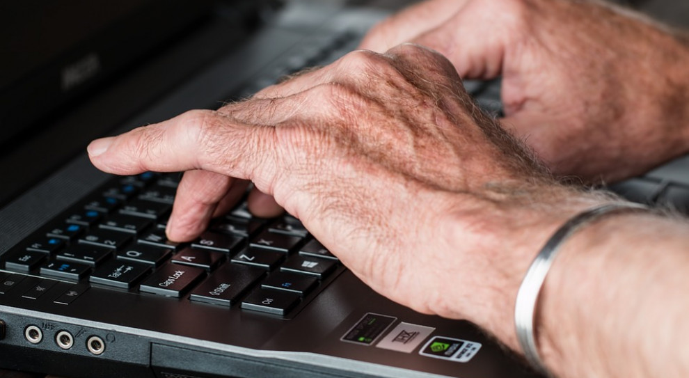 W Polsce niekorzystne dla rynku pracy zmiany demograficzne nastąpiły w ostatnich latach bardzo szybko (fot. pixabay) Czas na starszych pracowników. Firmy muszą zacząć zarządzać wiekiem