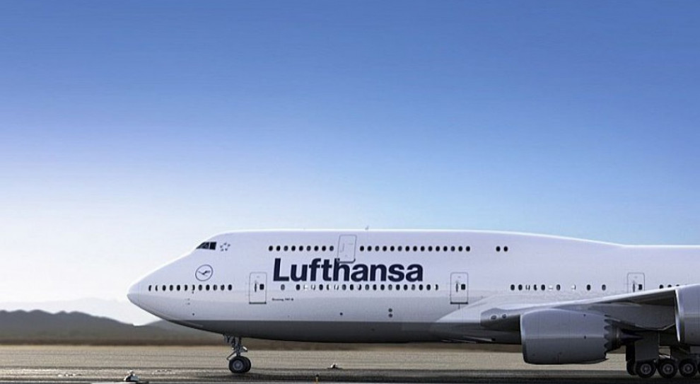 Obecnie personel firmy ma prawo do wcześniejszej emerytury w wieku 55 lat, przy zachowaniu 60 proc. ostatniej pensji (Fot. lufthansa.com) Lufthansa porozumiała się ze związkowcami w sprawie płac i emerytur
