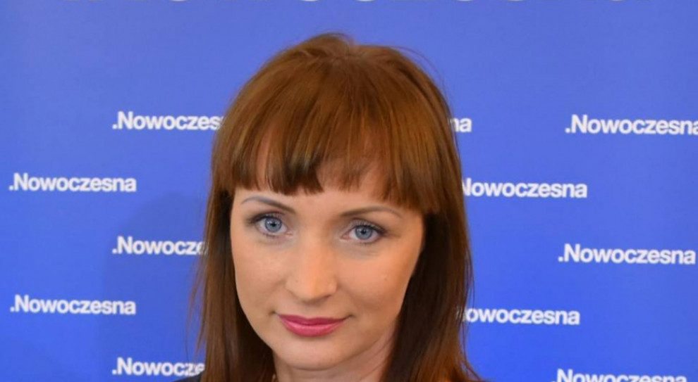 "Proponowane przez prezydenta obniżenie wieku emerytalnego jest bardzo szkodliwe - oceniła posłanka Nowoczesnej Joanna Augustynowska" (fot. facebook) Nowoczesna nie chce obniżenia wieku emerytalnego