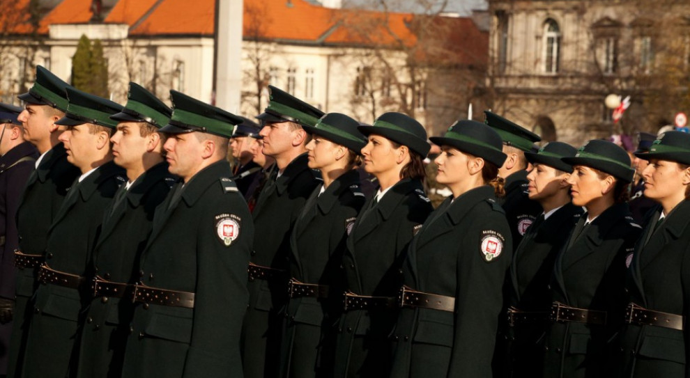 Obecnie celnicy nabywają uprawnienia emerytalne w wieku 67 lat. (Fot.: mf.gov.pl) Celnicy będą wcześniej przechodzić na emerytury?