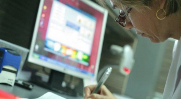 W ocenie POL lekarze powinni wstrzymać się z korzystaniem z aplikacji e-zwolnień by pozwolić politykom i Zakładowi Ubezpieczeń Społecznych na efektywne wykorzystanie dwuletniego okresu przejściowego. (Fot. PTWP) Lekarze nie rekomendują wystawiania e-zwolnień