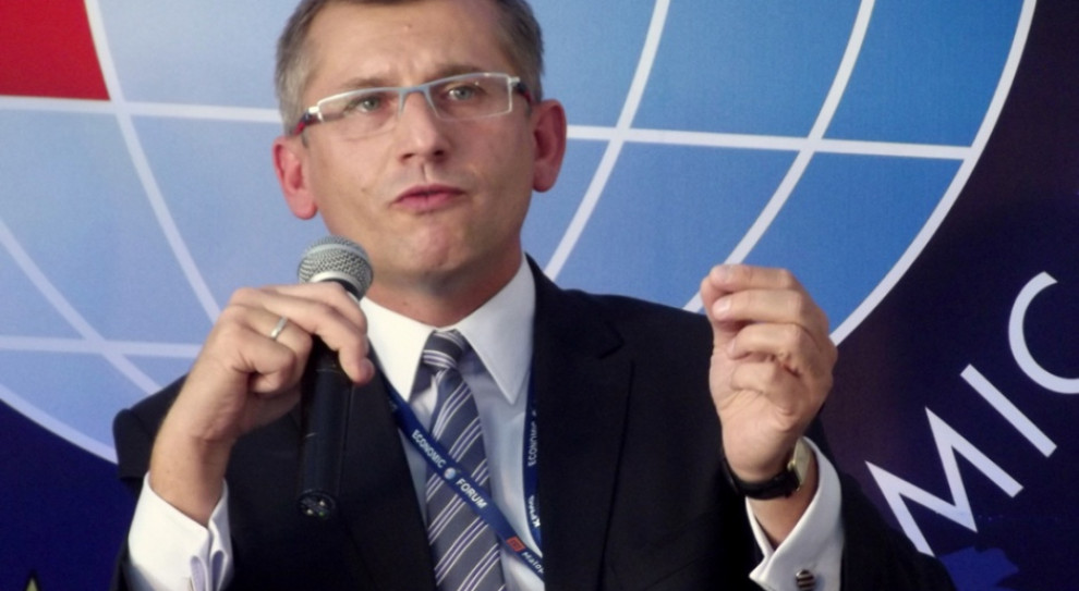 Posłowie PiS nieoficjalnie podają dziennikowi inne powody zwłoki z wnioskiem w sprawie prezesa NIK. (fot. Piotr Drabik/wikimedia.org/CC) Co dalej z prezesem Najwyższej Izby Kontroli? PiS zwleka z decyzją