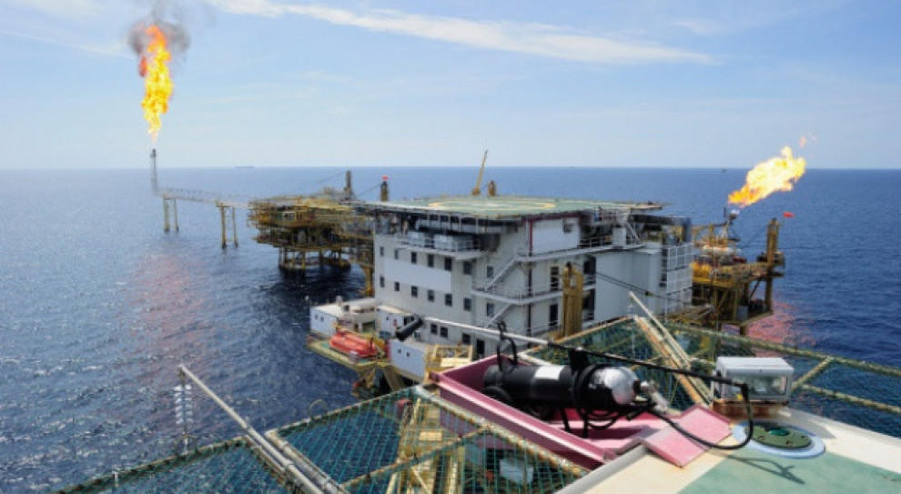 − Długotrwały spadek cen ropy naftowej stworzył więcej wyzwań niż początkowo mogło się wydawać – twierdzi John Faraguna, managing director Hays Oil&Gas. (Fot. Fotolia) Branżę naftową czekają problemy z rekrutacją specjalistów. Wszystko przez spadek cen ropy