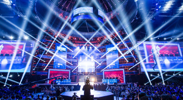 Intel Extreme Masters przyciąga do stolicy Górnego Śląska co roku tysiące fanów gier komputerowych, czyniąc z Katowic globalną stolicę e-sportu. (fot. archiwum) E-sport: Szybka emerytura i co dalej?