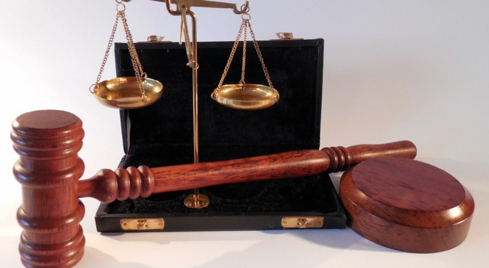 Projekt zakłada odroczenie do 31 października 2017 r. wejścia w życie zmian związanych powrotem stanowisk asesorskich. (fot.:pixabay.com) Prace legislacyjne dotyczące zawodu sędziego wstrzymane