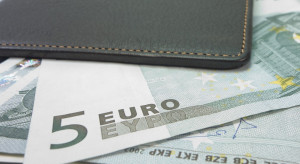 Prezes zarządu grupy, która po latach po raz pierwszy wypracowała zysk, Carlos Tavares, zarobił w ubiegłym roku 5,24 mln euro (fot.pixabay.com) Francja, PSA Peugeot Citroen: Zamieszanie wokół wysokiej pensji prezesa. Związkowcy "to skandal"