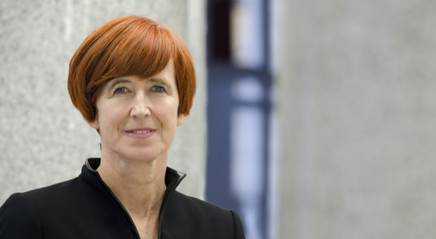 - Żadna wcześniejsza władza nie koncentrowała się na rodzinie - mówi minister (Elżbieta Rafalska, fot.PTWP) Rafalska: Obniżenie wieku emerytalnego nie wyeliminuje nikogo z rynku pracy