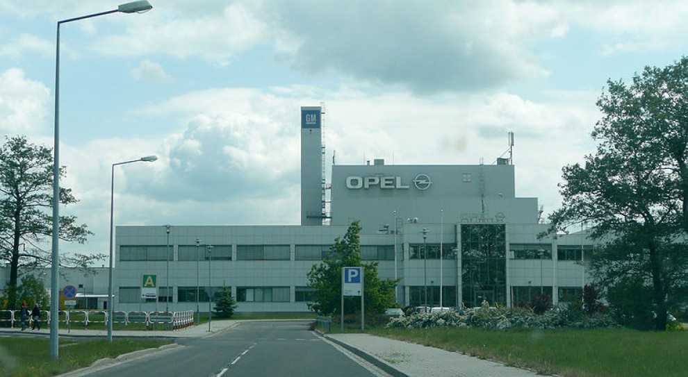 Gliwicki Opel postanowił umożliwić przyszłym fachowcom teoretyczną i praktyczną naukę zawodu (Opel Gliwice, fot.wikipedia.org/Brücke-Osteuropa) Opel, klasa patronacka: Od września zajęcia w Górnośląskim Centrum Edukacyjnym