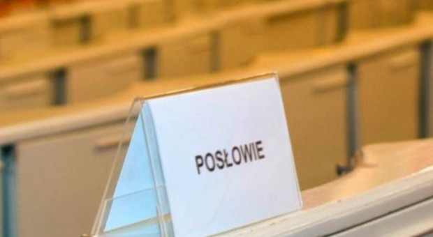 Nowela miałaby wejść w życie po 14 dniach od ogłoszenia (fot.PTWP) Ustawa dot. ochrony miejsc pracy: Komisja poparła projektem noweli