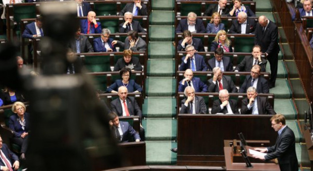 Posłowie nie mieli jeszcze tak długich wakacji. (Fot.: Twitter/Sejm) Najdłuższe wakacje w Sejmie