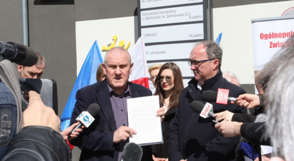 "Chcemy się upomnieć o prawa do godnego życia" - mówił przewodniczący OPZZ Jan Guz. (Fot.: sld.org.pl) SLD i związkowcy przygotowują się do pierwszomajowego pochodu w obronie praw pracowniczych
