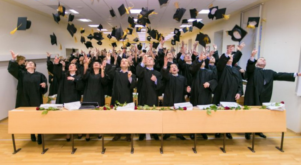 Scenariusze są trzy: środki własne, pozyskane z dofinansowania np. z urzędu pracy lub od swojego pracodawcy. (fot. mat.pras.) Skąd wziąć kasę na studia MBA?