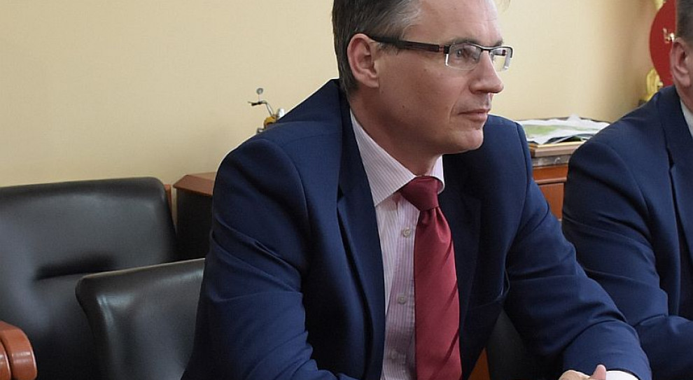 Władze Zielonej Góry mają nadzieję, że podjęta uchwała przyczyni się do uatrakcyjnienia oferty inwestycyjnej miasta i regionu, co z kolei przełoży się na liczbę pozyskanych inwestycji i nowych miejsc prac (Janusz Kubicki, fot.zielona-gora.pl) Zielona Góra: Firmy zatrudniające 200 osób zostaną zwolnione z podatku od nieruchomości