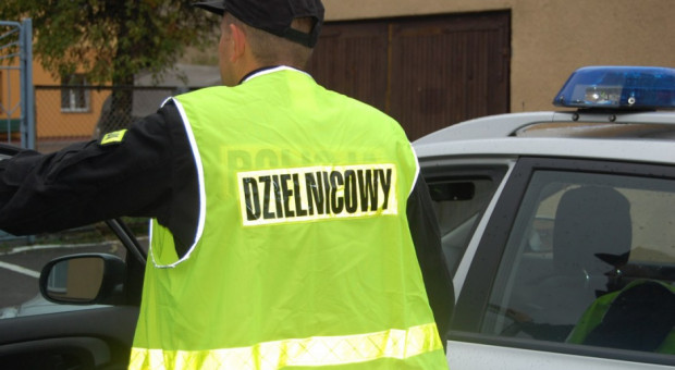 Zdecydowana większość (83 proc.) mieszkańców nie zna osobiście swojego dzielnicowego (fot.kppwolomin.policja.waw.pl) NIK: Policja nie wykorzystuje potencjału dzielnicowych