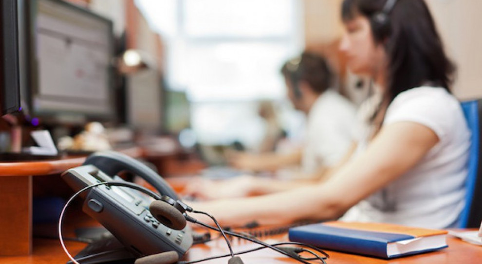 Praca na zastępstwo może wydawać się nieatrakcyjna, gdyż nie daje poczucia bezpieczeństwa i nie gwarantuje ciągłości pracy. (Fot. Shutterstock) Praca na zastępstwo. Czy warto ją podejmować?