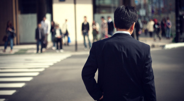 Dwie trzecie pensji pracownika wykonującego zlecenia outsourcingowe zostaje w portfelu pośrednika, czyli „outsourcera” - twierdzi Per Markus Tornberg, dyrektor generalny Crossovera.(fot.flickr.com/Hiroyuki Takeda Praca w Crossover: Outsourcing wyparty przez RemoteWork. Więcej kasy w kieszeni pracownika