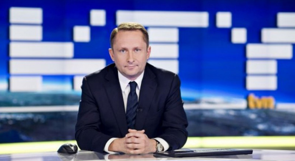 Sąd nakazał wydawcy tygodnika "Wprost" przeprosić Durczoka i zapłacić mu 500 tys. zł odszkodowania. (Kamil Durczok, Fot. screen Fakty TVN) Sprawa Durczoka: Kamil Durczok wygrał proces z "Wprost"