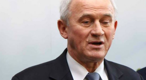 - Damy szansę najlepszym, to pierwszy taki nabór, mam nadzieję, że dzięki temu uda się nam odmłodzić kadrę - powiedział minister (fot.facebook.com/Krzysztof-Tchórzewski) Płatne staże dla studentów w firmach paliwowo-energetycznych