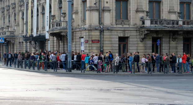 Około 3280 wykwalifikowanych specjalistów oraz niedoświadczonych pracowników poszukują działające w Łodzi przedsiębiorstwa z branży IT, usług dla biznesu oraz włókiennictwa i produkcji (fot.uml.lodz.pl) Łódź: Jest praca w IT, usługach dla biznesu i produkcji. Czeka ponad 3 tys. miejsc pracy