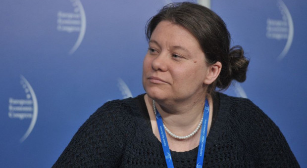 Prowadzenie biznesu, które z założenia jest nastawione na przynoszenie zysku może być społecznie użyteczne - mówi Agata Stafiej-Bartosik (Agata Stafiej-Bartosik na EEC 2016, fot.PTWP) EEC 2016, praca: Społecznie nie znaczy za darmo. Czym różni się przedsiębiorca społeczny od „normalnego”?