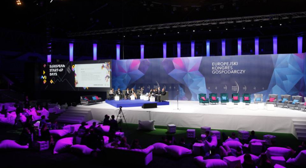 Trudno oczekiwać od Microsoftu inwestycji finansowej w mały start-up (fot.PTWP) EEC 2016, European Start-Up Days: Start-upy szukają finansowania. Jak sprzedać pomysł korporacji?
