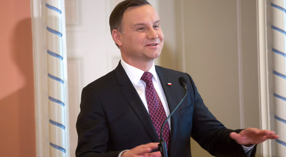 Andrzej Duda podkreślił, że "solidarność, inwestycje społeczne i współodpowiedzialność to próbnik nowoczesności państwa" Duda: Państwo może oddziaływać na prywatny i publiczny sektor rynku pracy