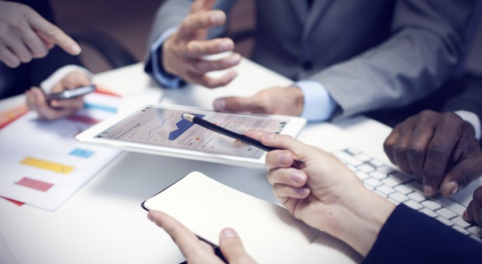 Proponowany wzrost wynagrodzeń w państwowej sferze budżetowej w 2017 r. to co najmniej 10,9 proc. - porozumiały się związki (fot.shutterstock) Wskaźnik wzrostu wynagrodzeń: Związki uzgodniły wspólne stanowisko