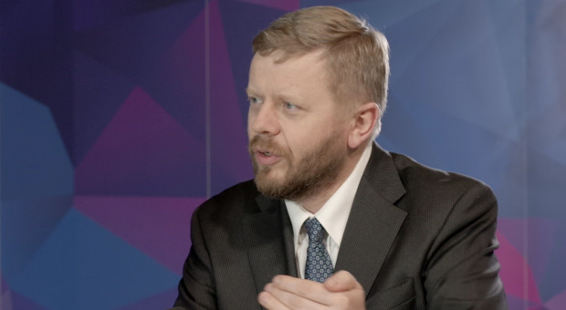 W opinii Macieja Wituckiego, szefa Work Service, dziś w Polsce każdy może znaleźć pracę, ale nierzadko wiąże się to z przeprowadzką do innego miasta. (fot. PTWP) EEC 2016, Witucki: Poruszyliśmy nową masę emigracji