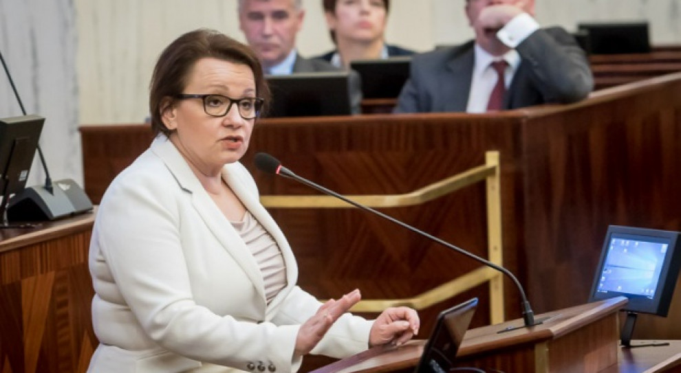 Musimy zbudować na nowo szkolnictwo zawodowe, które przez lata było zaniedbywane i marginalizowane - powiedziała Anna Zalewska (fot.slaskie.pl) Szkoły zawodowe, zmiany: Emerytowani nauczyciele uratują szkolnictwo zawodowe?