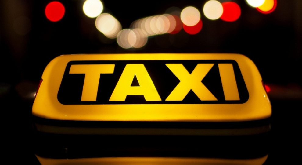 Kierowcy taksówek muszą posiadać licencję w zakresie przewozu osób (fot. wikipedia.org) Łódź, Uber: Miasto pomoże taksówkarzom w walce z Uberem?