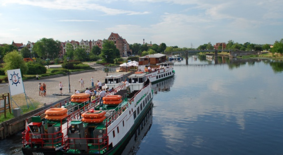 Port morski w Elblągu (fot.Fot. Polimerek, licencja CC BY-SA 3.0) Kanał przez Mierzeję Wiślaną pozwoli stworzyć nowe miejsca pracy