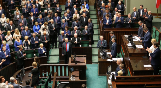 Nowe rozwiązania mają zapewnić sprawniejsze funkcjonowanie uczelni (fot. sejm/twitter) Zmiany na uczelniach: Posłowie zajmą się projektem ustawy zmniejszającej biurokrację na uczelniach