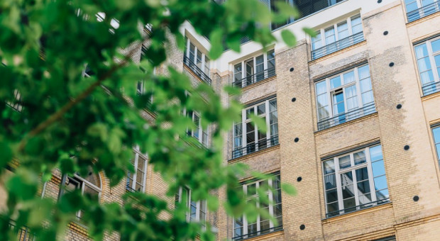 W przypadku Warszawy, czas pracy potrzebny na opłacenie czynszu wynosi 110 godzin (fot.pixabay.com) Warszawa, mieszkania: Czynsz za wynajem kosztuje połowę średniej pensji