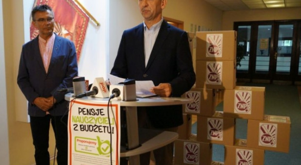 - Mam nadzieję, że ta nowelizacja zostanie szybko i sprawie uchwalona przez parlament - powiedział Broniarz(fot.znp.edu.pl) Nauczyciele, wynagrodzenia, ZNP: Państwo powinno finansować wynagrodzenia nauczycieli