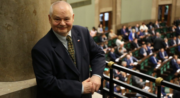 Glapiński rozpoczął 6-letnią kadencję i objął obowiązki prezesa NBP (fot. sejm/twitter) Adam Glapiński oficjalnie objął stanowisko prezesa Narodowego Banku Polskiego