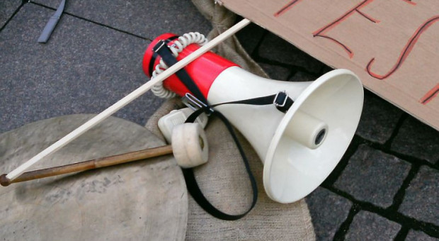 Oprócz czwartkowej (23 czerwca) manifestacji związkowcy zaplanowali także demonstracje w Paryżu na 28 czerwca (Fot. pixelio.de) Paryż, marsz związkowców: Rząd zakazał manifestacji przeciwko reformom prawa pracy