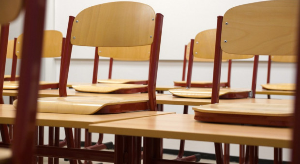 Przyszłość pracowników gimnazjów stoi pod znakiem zapytania (fot. pixabay) Reforma oświaty, likwidacja gimnazjum: Nauczyciele boją się, że stracą pracę