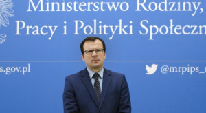 Marcin Zieleniecki poinformował, ze Komitet Stały Rady Ministrów rekomenduje rządowi pozytywną opinię o prezydenckim projekcie ws. obniżenia wieku emerytalnego. Obniżenie wieku emerytalnego. Rząd przystępuje do działania