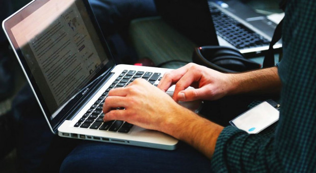 W maju pracodawcy poszukiwali głównie programistów, specjalistów ds. administrowania systemami, a także ekspertów ds. analiz i testowania. (Fot. Pixabay) Coraz więcej ofert pracy dla specjalistów IT