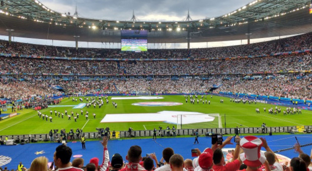 Każdy z uczestników Euro 2016 za sam udział w imprezie otrzymał osiem milionów euro. (Fot. George M. Groutas/wikimedia, licencja Creative Commons) Euro 2016: Ile zarobili polscy piłkarze?